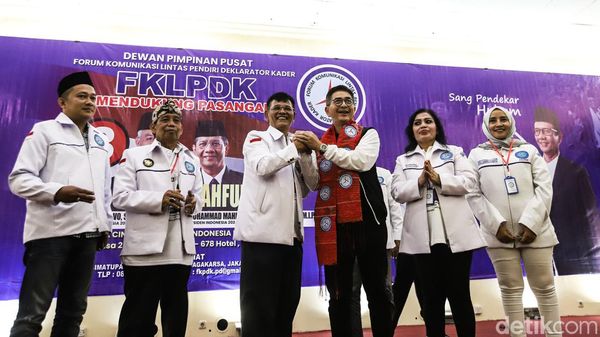 Deklarasi Eks Relawan Prabowo-Gibran Migrasi Dukungan ke Ganjar-Mahfud