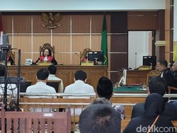 Aniaya Tahanan hingga Tewas, 4 Polisi Banyumas Dituntut 6 dan 7 Tahun Penjara