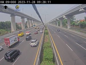 Ada Kecelakaan di Km 09, Tol Cikampek Arah Jakarta Macet