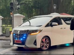 Menhan Prabowo Tinggalkan Istana Bogor Usai 2,5 Jam Rapat Bersama Jokowi