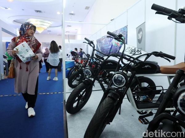 Motor Listrik Buatan Dalam Negeri Dipamerkan di SMESCO