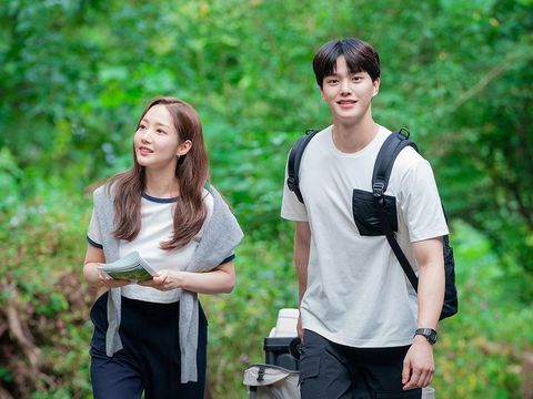 Park Min Young dan Song Kang di Forecasting Love and Weather
