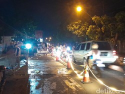 Perbaikan Pipa PDAM di Jalan Belakang UNS Malam Ini, Lalu Lintas Terganggu