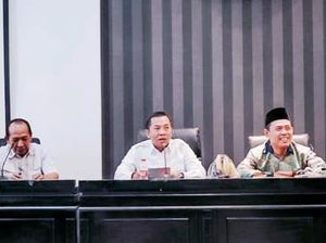 Tangisan Aep Syaepuloh di Hadapan ASN Karawang Tangisan Aep Syaepuloh di Hadapan ASN Karawang