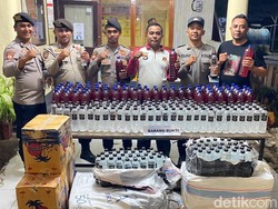 Polisi Gagalkan Penyelundupan Ratusan Botol Miras dari Bali di Sumbawa