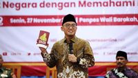 Ponpes Wali Barokah Kediri Gelar Bedah Buku Politik Pertahanan