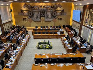 Rapat di DPR, Menkes Jelaskan Wolbachia Jadi Langkah Baru Tekan DBD