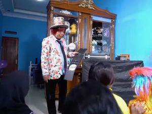 Rencana Pak Tarno Jualan Terompet Sambut Tahun Baru 2025