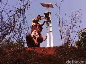 Top! Tiga Siswa SMK Purwakarta Rakit Alat Deteksi Longsor