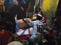 Keluarga Histeris Sambut 2 Jenazah Korban Penembakan Oknum Polisi di Konsel