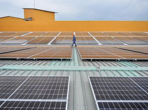 Nggak Asal Pasang, Begini Tahapan Instalasi PLTS Atap di TSM Cibubur Nggak Asal Pasang, Begini Tahapan Instalasi PLTS Atap di TSM Cibubur