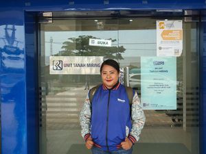 Dicegat Ular hingga Biawak, Begini Perjuangan Mantri Bank di Ujung Timur RI Dicegat Ular hingga Biawak, Begini Perjuangan Mantri Bank di Ujung Timur RI