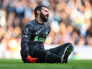 Alisson Cedera, Absen Bela Liverpool 2 Pekan
