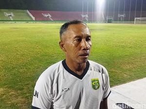 Uston Nawawi Kenang Momen Juara Bersama Bejo Sugiantoro di Persebaya Uston Nawawi Kenang Momen Juara Bersama Bejo Sugiantoro di Persebaya