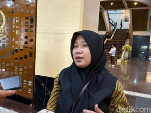Peringatan Bawaslu Sulsel ke Caleg Keluarga Bupati Diduga Mobilisasi ASN Peringatan Bawaslu Sulsel ke Caleg Keluarga Bupati Diduga Mobilisasi ASN