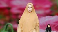 10 Koleksi Terbaru Si.Se.Sa, Baju Muslim Syari untuk Liburan ke Pantai