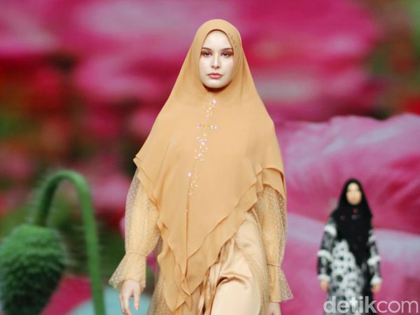 10 Koleksi Terbaru Si.Se.Sa, Baju Muslim Syari untuk Liburan ke Pantai