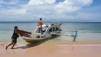 Menikmati Indahnya Pantai Pink Lombok