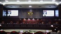 Momen MK Tolak Gugatan Syarat Usia Capres-cawapres