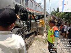 Jangan Anggap Remeh Lewat Perlintasan Kereta dengan Alasan Buru-buru, Bisa Fatal