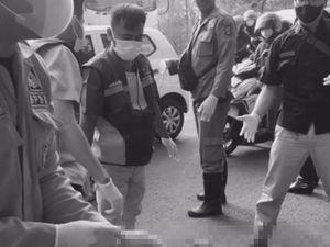 Pemotor di Surabaya Tewas Usai Tabrak Trailer yang Hendak Putar Balik Pemotor di Surabaya Tewas Usai Tabrak Trailer yang Hendak Putar Balik