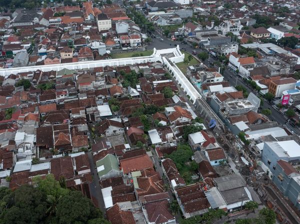 Foto Udara Proses Revitalisasi Benteng Kraton Yogyakarta