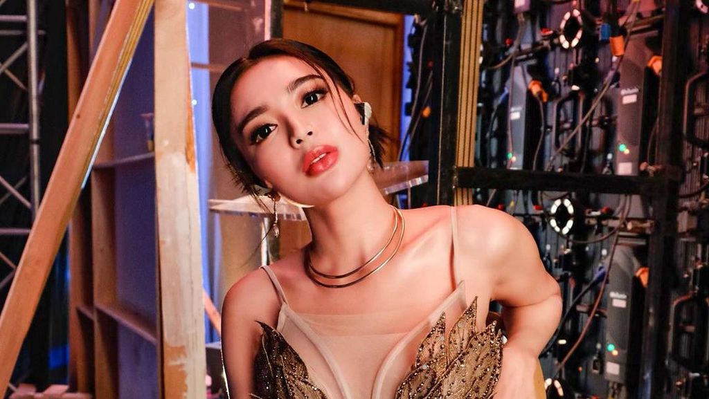 5 Potret Wika Salim Si Kuat Terima Kritikan 5 Potret Wika Salim Si Kuat Terima Kritikan