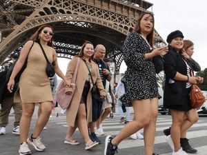 Wisatawan China Kembali ke Destinasi Wisata Global, Terutama di Asia