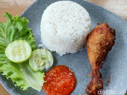 Nikmatnya Ayam Goreng Presto dari Ciamis yang Laris Manis