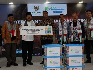 BPJS Ketenagakerjaan Serahkan Bantuan untuk Palestina
