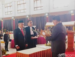 Bupati Tana Toraja Lantik Rudhy Andi Lolo Jadi Sekda