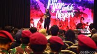 CT ARSA Lepas 10 Guru Muda ke Pelosok Indonesia