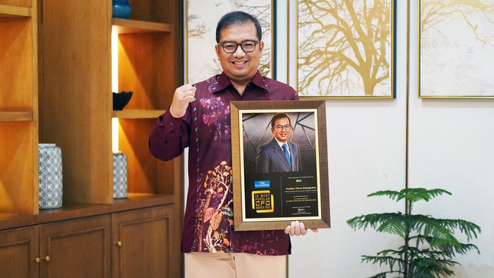 Direktur Keuangan dan Perencanaan Strategis Pegadaian Raih CFO Award 2023 Direktur Keuangan dan Perencanaan Strategis Pegadaian Raih CFO Award 2023