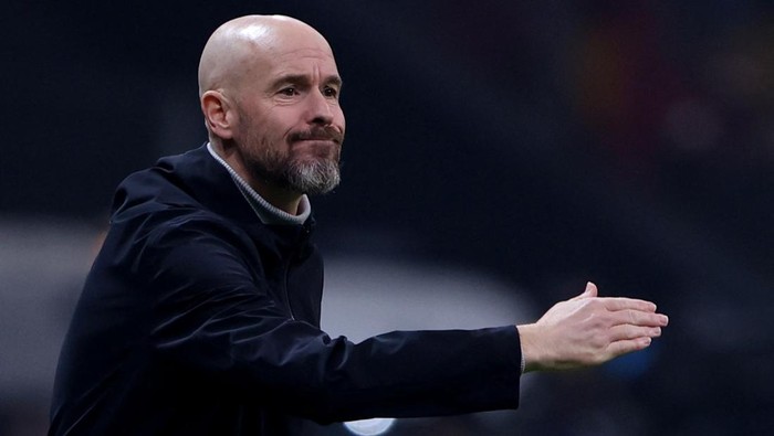 Soccer Football - Champions League - Group A - Galatasaray v Manchester United - RAMS Park, Istanbul, Turkey - November 29, 2023 Manchester United manager Erik ten Hag reacts REUTERS/Umit Bektas
