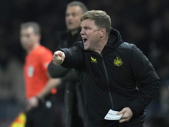 Newcastle's head coach Eddie Howe reacts during the Champions League group F soccer match between Paris Saint-Germain and Newcastle United FC at the Parc des Princes in Paris, Tuesday, Nov. 28, 2023. (AP Photo/Thibault Camus)