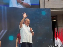 Menguat Jelang Akhir Tahun, Bos BI Sebut Rupiah Lebih Baik dari Peso-Bath