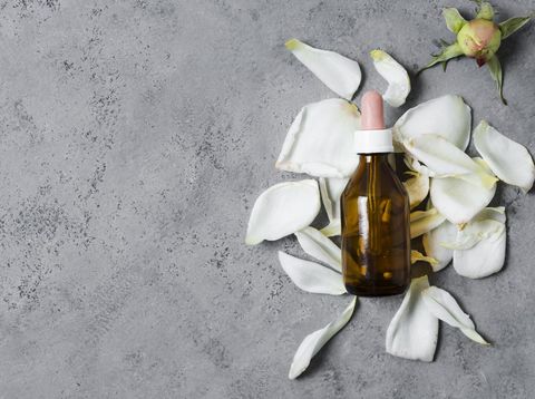 Ilustrasi Essential Oil Melati/Foto: Freepik.com