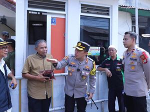 Kapolres Jaksel Cek Pos Satkamling di Mampang, Imbau Warga Waspada Curanmor Kapolres Jaksel Cek Pos Satkamling di Mampang, Imbau Warga Waspada Curanmor