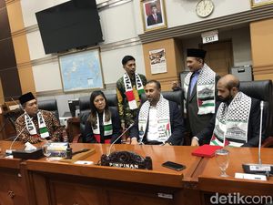 Komisi I DPR Terima Kunjungan Warga Palestina, Pastikan Dukungan Merdeka