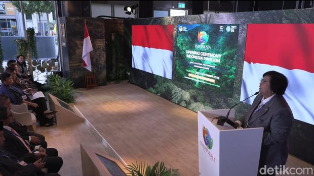 Menteri LHK Siti Nurbaya membuka Paviliun Indonesia di COP28 Dubai