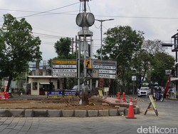 Pagar Jam Kota Sarat Sejarah di Kayutangan Heritage Kota Malang Dibongkar
