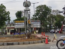 Pagar Jam Bersejarah di Malang Dibongkar, Tuai Kritik dari Sejarawan