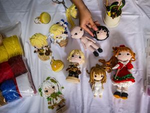 Mantap! Boneka Rajut Berkarakter Gim Buatan Depok Tembus Luar Negeri Mantap! Boneka Rajut Berkarakter Gim Buatan Depok Tembus Luar Negeri