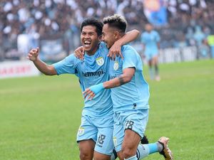 Persela Lamongan Masih Perkasa Meski Sudah Lolos Babak 12 Besar Persela Lamongan Masih Perkasa Meski Sudah Lolos Babak 12 Besar
