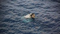 Pesawat Militer AS Jatuh di Laut Jepang, Ini Bangkainya