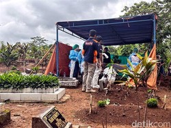 Jasad Korban Ledakan Gas di Sukabumi Diekshumasi