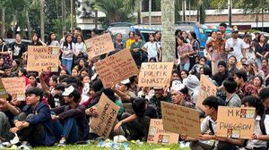 Ratusan Mahasiswa di Medan Gelar Mimbar Rakyat Tolak Politik Dinasti