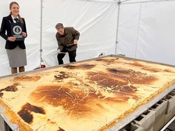 Wow! Roti Panggang Keju Seberat 190 Kg Pecahkan Rekor Dunia