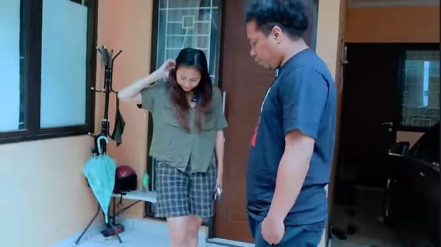 Rumah Indah Permatasari dan Arie Kriting