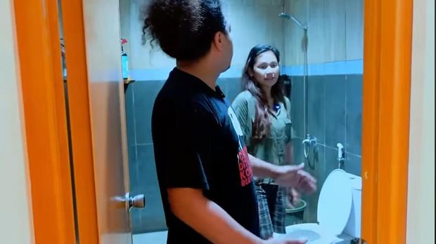Rumah Indah Permatasari dan Arie Kriting